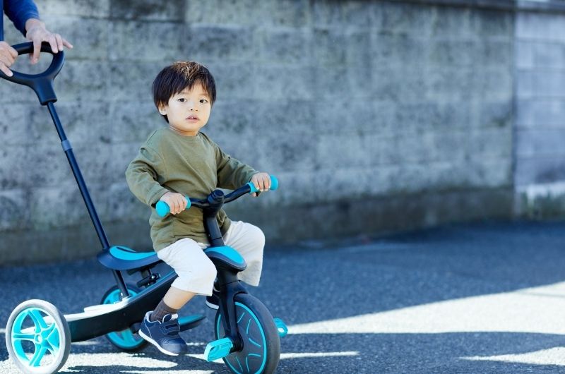 挑選嬰兒三輪車：從嬰兒用品里找到最佳出行搭檔